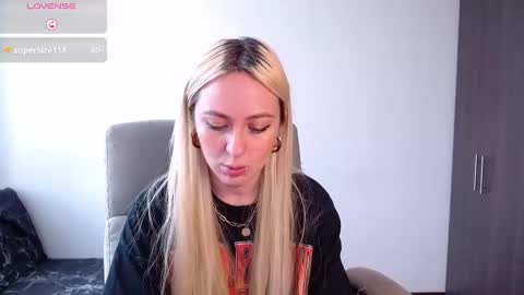 Snapshot of anttoniia chatting on 16, 12, 2024 Antonia online show from 16, 12, 2024