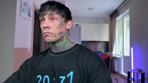 Tom online show from 1, 4, 2026