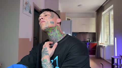 Tom online show from 2, 4, 2026