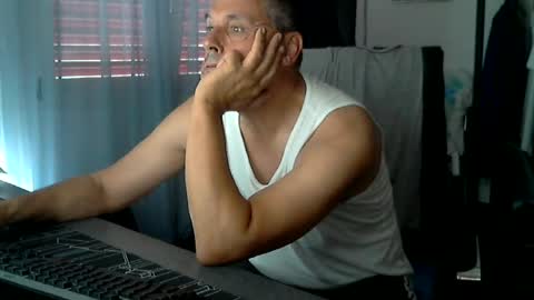 anukfartboy online show from 28, 6, 2026