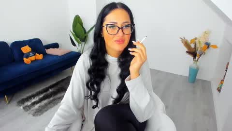 Anya online show from 10, 3, 2026