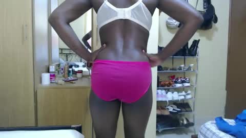 Snapshot of anya_h chatting on 29, 11, 2025 Gracious online show from 29, 11, 2025