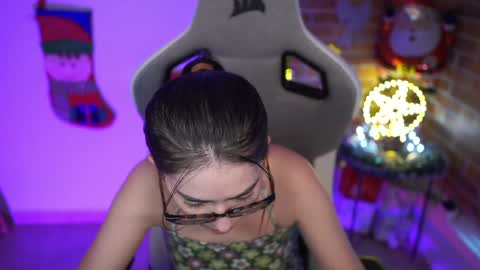 anya online show from 13, 12, 2024