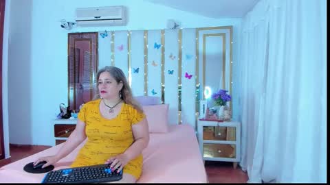 Snapshot of anyelamature chatting on 15, 9, 2025 Anyela online show from 15, 9, 2025