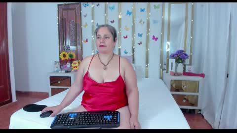 Anyela  online show from 8, 11, 2025