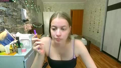 Snapshot of aphrodite_wow_ chatting on 17, 5, 2026 Aphrodite online show from 17, 5, 2026