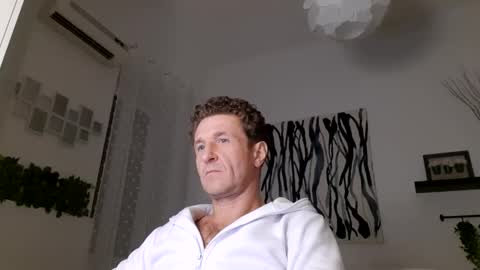 apollobest77 online show from 11, 1, 2025