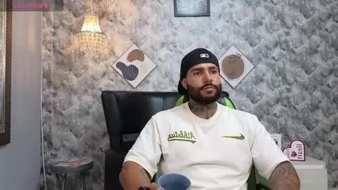 Snapshot of apolo_ryder chatting on 28, 3, 2026 APOLO online show from 28, 3, 2026
