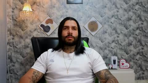 Snapshot of apolo_ryder chatting on 1, 4, 2026 APOLO online show from 1, 4, 2026
