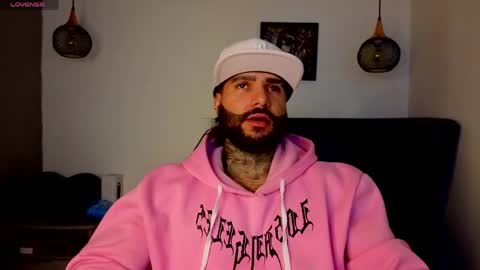 Snapshot of apolo_ryder chatting on 13, 5, 2026 APOLO online show from 13, 5, 2026