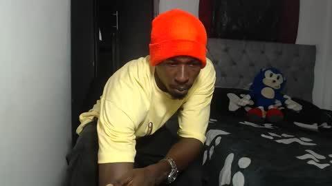 Snapshot of apoloblackbig chatting on 10, 11, 2025 apoloblackbig online show from 10, 11, 2025