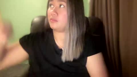 Snapshot of apple_pie_love chatting on 1, 2, 2025 Anika online show from 1, 2, 2025