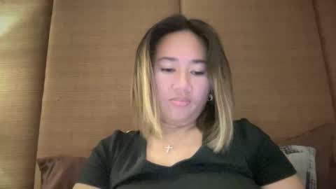 Snapshot of apple_pie_love chatting on 5, 11, 2025 Anika online show from 5, 11, 2025