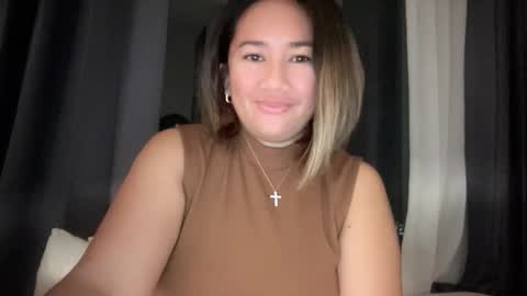 Snapshot of apple_pie_love chatting on 15, 11, 2025 Anika online show from 15, 11, 2025