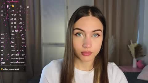 Snapshot of appleeepie chatting on 19, 9, 2025 Vicki online show from 19, 9, 2025