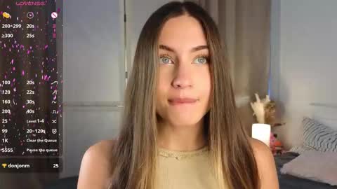 Snapshot of appleeepie chatting on 22, 9, 2025 Vicki online show from 22, 9, 2025