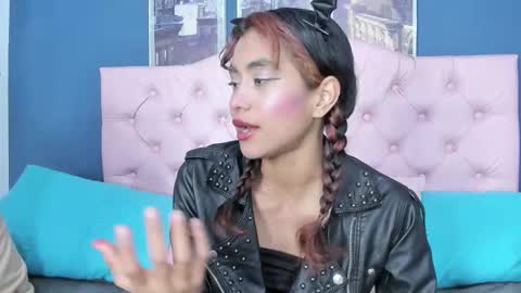 Snapshot of applehot_lr chatting on 13, 9, 2025 sofi y kevin online show from 13, 9, 2025