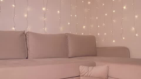 Snapshot of appr0ved_ chatting on 15, 2, 2026 REYNA next stream is 11h of Feb online show from 15, 2, 2026