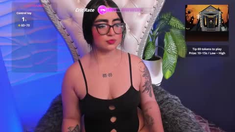 Snapshot of appril_foxx chatting on 19, 10, 2025 apprilfoxx online show from 19, 10, 2025