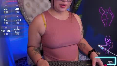 Snapshot of appril_foxx chatting on 24, 11, 2025 apprilfoxx online show from 24, 11, 2025