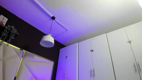 April online show from 29, 10, 2025