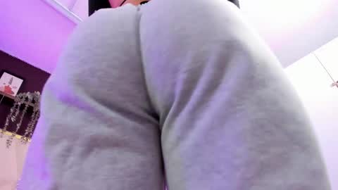 April online show from 22, 12, 2025