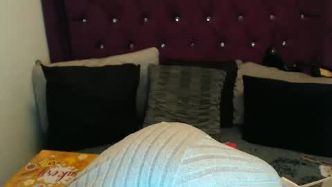 April online show from 1, 10, 2025