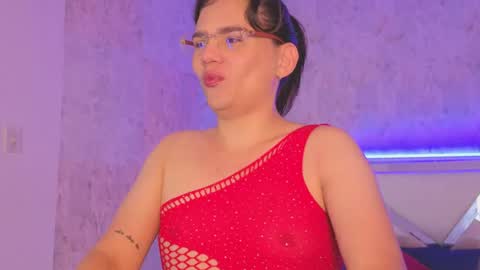 Snapshot of april_summer_ chatting on 23, 5, 2026 Isabella online show from 23, 5, 2026
