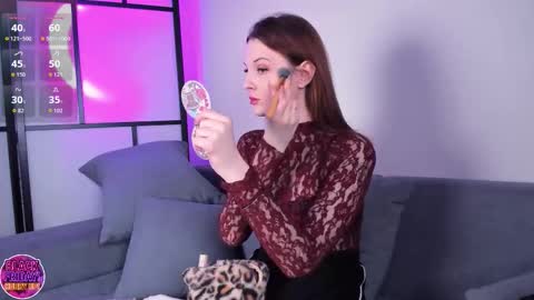 Snapshot of aprilavery chatting on 27, 11, 2025 April online show from 27, 11, 2025