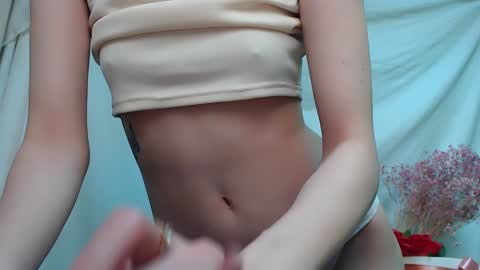 Snapshot of aprillswift_ chatting on 8, 1, 2025 Aprill online show from 8, 1, 2025