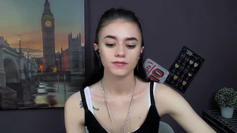 Snapshot of aprillswift_ chatting on 18, 1, 2025 Aprill online show from 18, 1, 2025