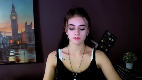 Snapshot of aprillswift_ chatting on 3, 2, 2025 Aprill online show from 3, 2, 2025