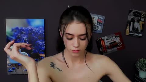 Snapshot of aprillswift_ chatting on 20, 2, 2025 Aprill online show from 20, 2, 2025