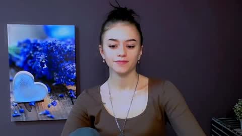 Snapshot of aprillswift_ chatting on 9, 3, 2025 Aprill online show from 9, 3, 2025