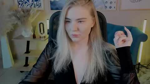 Snapshot of aprilserenity chatting on 26, 10, 2025 April. All year round. online show from 26, 10, 2025