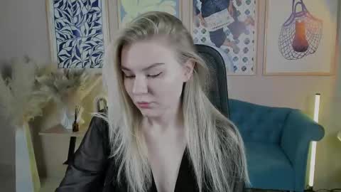 Snapshot of aprilserenity chatting on 24, 11, 2025 April. All year round. online show from 24, 11, 2025