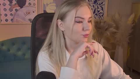 Snapshot of aprilserenity chatting on 16, 12, 2025 April. All year round. online show from 16, 12, 2025