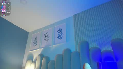 Snapshot of aqua_mara chatting on 13, 10, 2025 mara online show from 13, 10, 2025