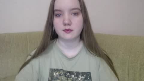 Snapshot of aquanarmin chatting on 12, 11, 2025 Josefin online show from 12, 11, 2025