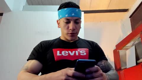 Jonathan online show from 4, 10, 2025