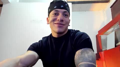 Jonathan online show from 14, 11, 2025