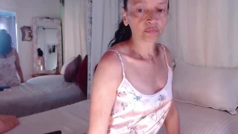 Nadia Cyel online show from 2, 3, 2026