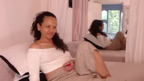 Nadia Cyel online show from 22, 7, 2026