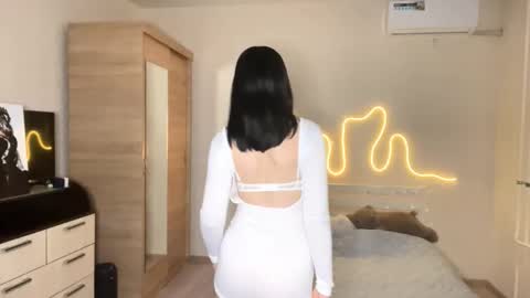 Emi online show from 25, 3, 2026