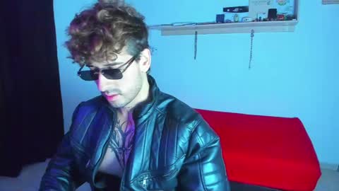 Snapshot of ares_blue chatting on 8, 5, 2026 ares blue online show from 8, 5, 2026