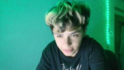 Snapshot of ares_boo chatting on 12, 2, 2025 ares online show from 12, 2, 2025