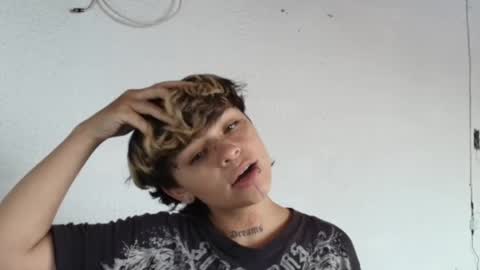 Snapshot of ares_boo chatting on 17, 2, 2025 ares online show from 17, 2, 2025