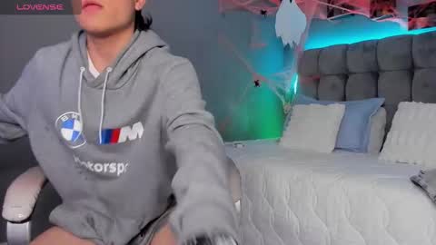 Snapshot of ares_di_martin chatting on 28, 10, 2025 Ares online show from 28, 10, 2025