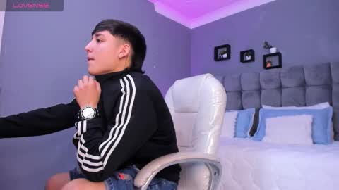 Snapshot of ares_di_martin chatting on 8, 11, 2025 Ares online show from 8, 11, 2025