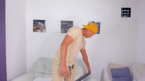 ares levi online show from 16, 10, 2025